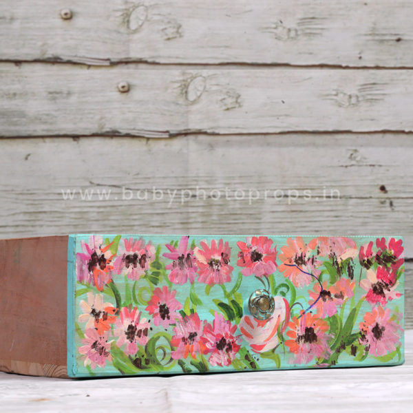 Dual Side Floral Crate - BabyPhotoProps.in