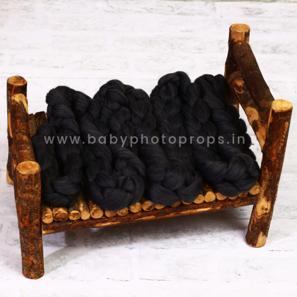Natural Wooden Log-Bed-01 - BabyPhotoProps.in